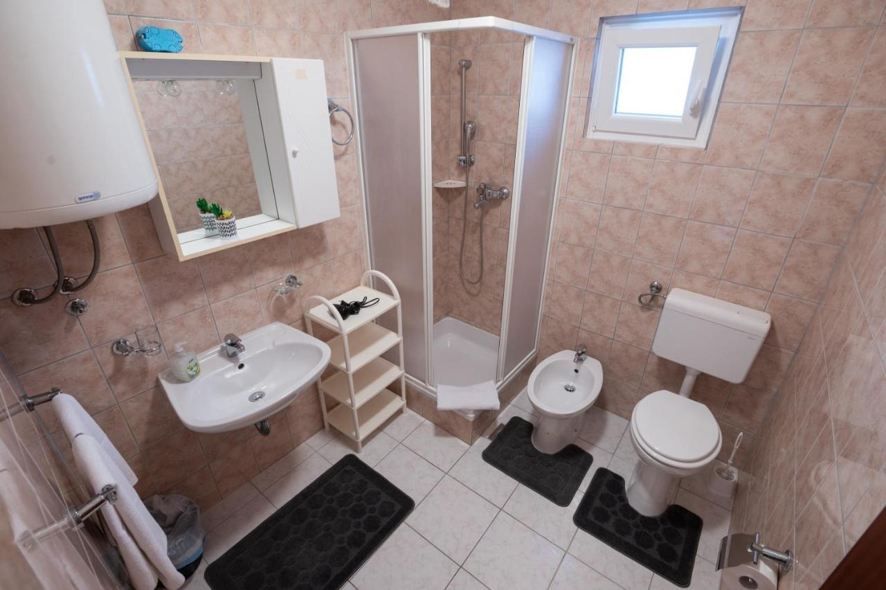 Marina'S Apartments Ražanac المظهر الخارجي الصورة