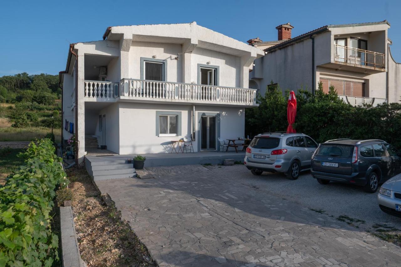 Marina'S Apartments Ražanac المظهر الخارجي الصورة