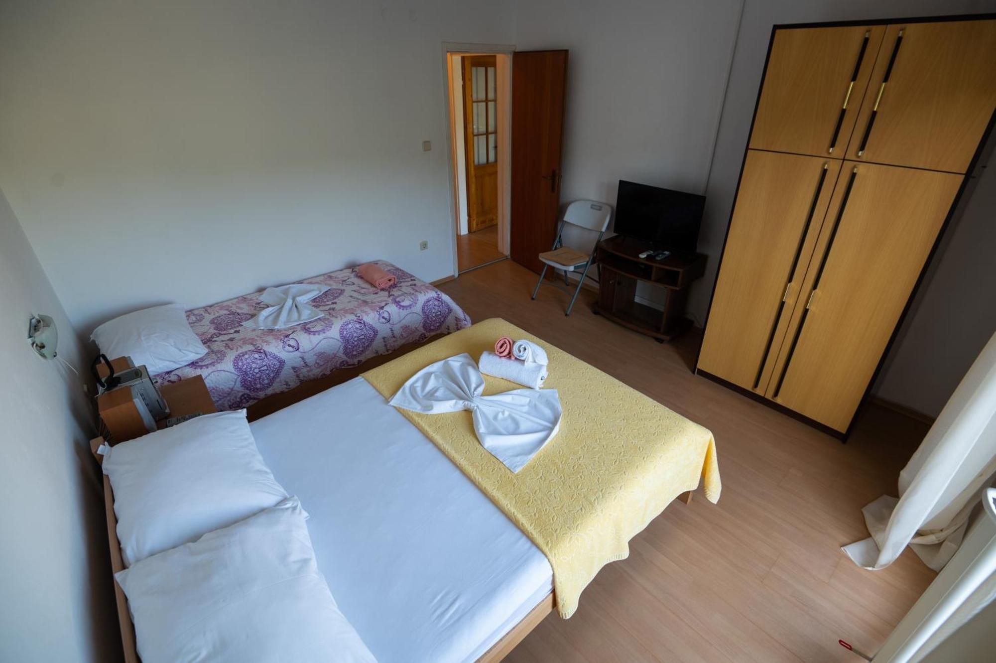 Marina'S Apartments Ražanac الغرفة الصورة